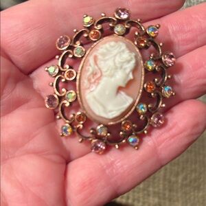 Elegant Rosegold Cameo Brooch with Pink and Gold Accents